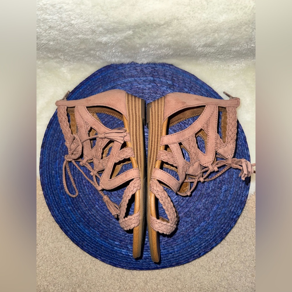 Sonoma Brown Gladiator Sandals with Lace-Up and Zippered back Size 7 - Picture 5 of 7
